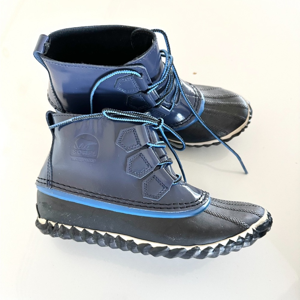 Sorel Women's Rain Boots Size 6 Blue Out N About Nocturnal -EUC